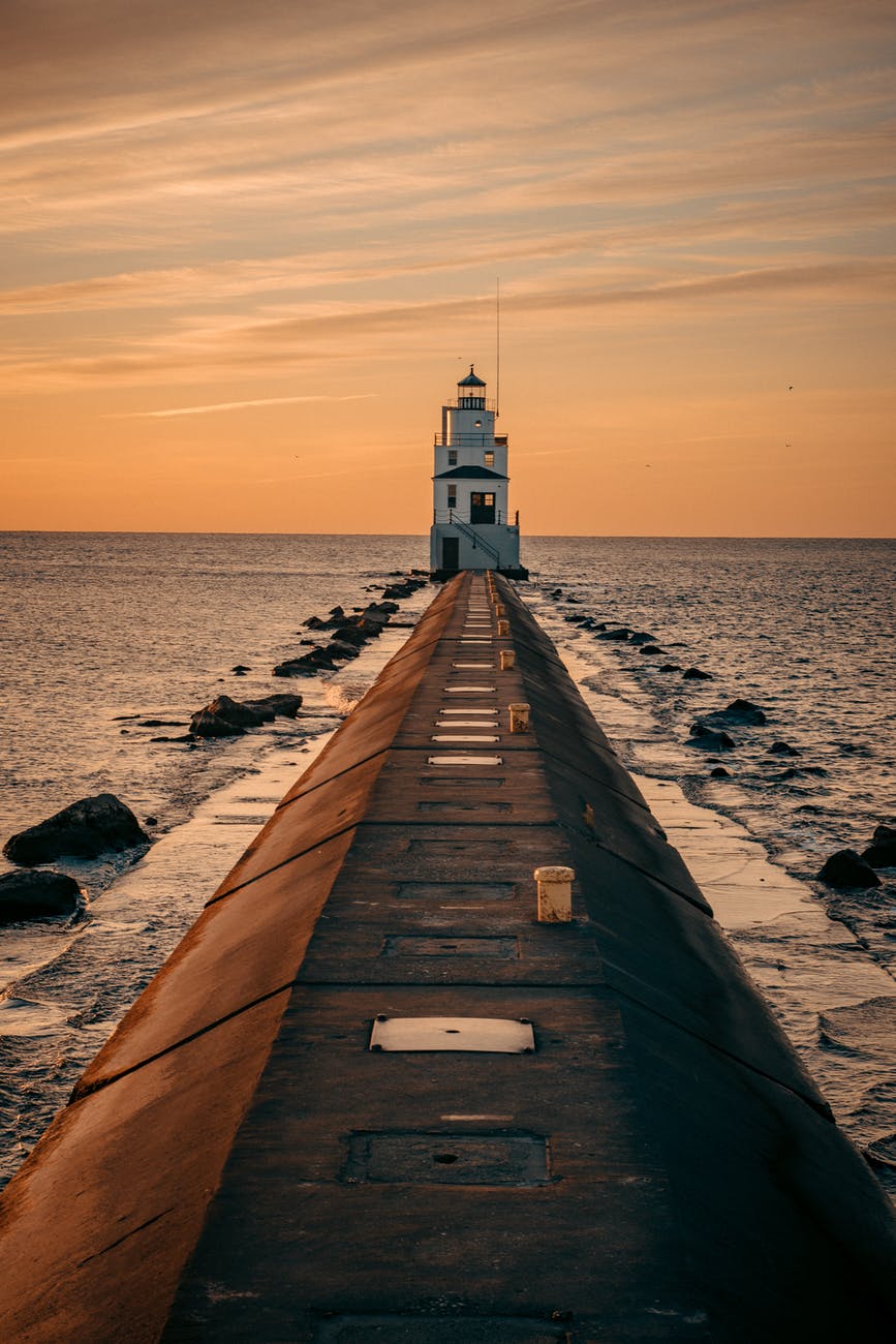 THE NEW LIGHTHOUSE KEEPER